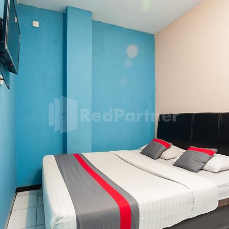 J&B Rooms Pramuka Jakarta Mitra Reddoorz Ngoại thất bức ảnh