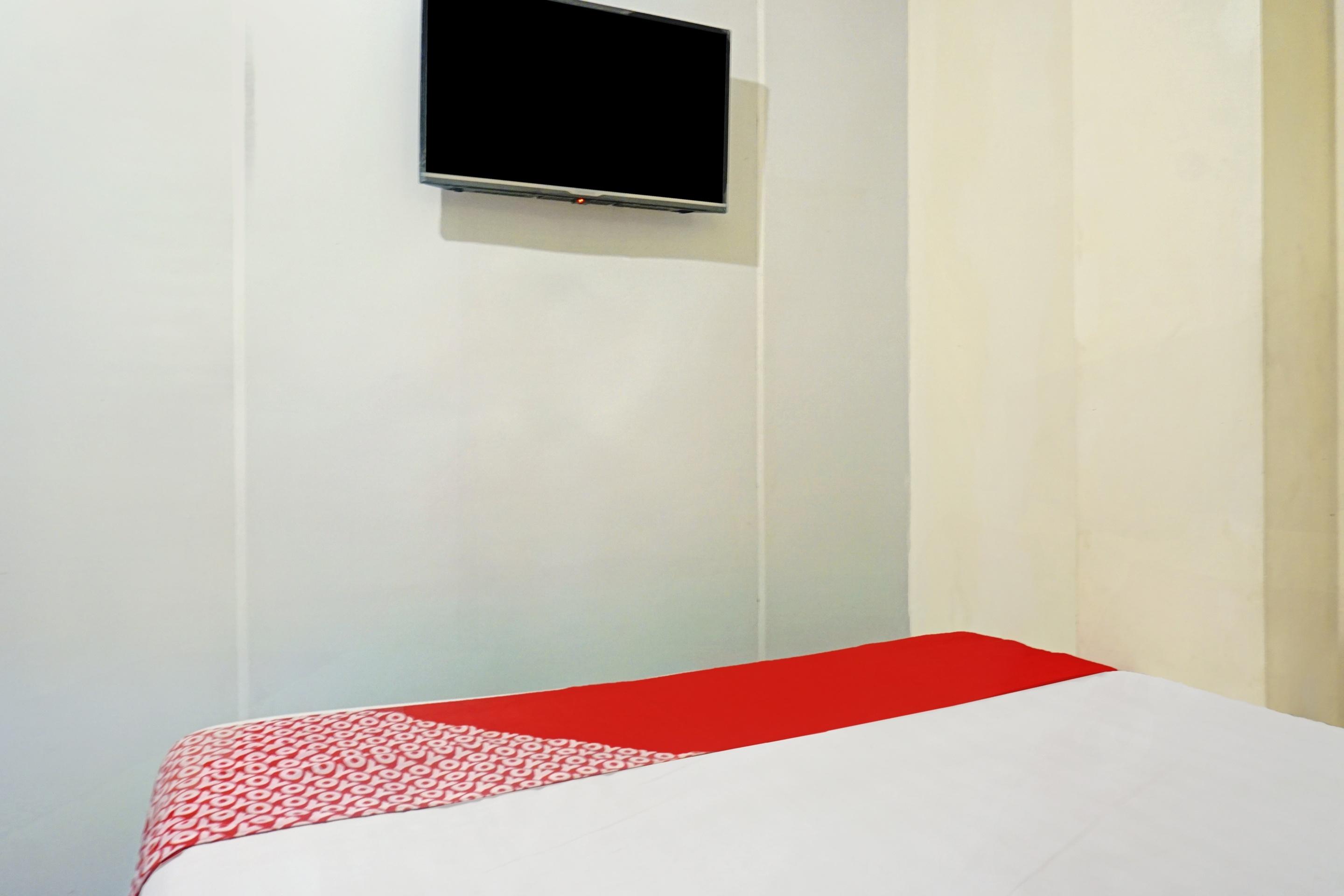 J&B Rooms Pramuka Jakarta Mitra Reddoorz Ngoại thất bức ảnh