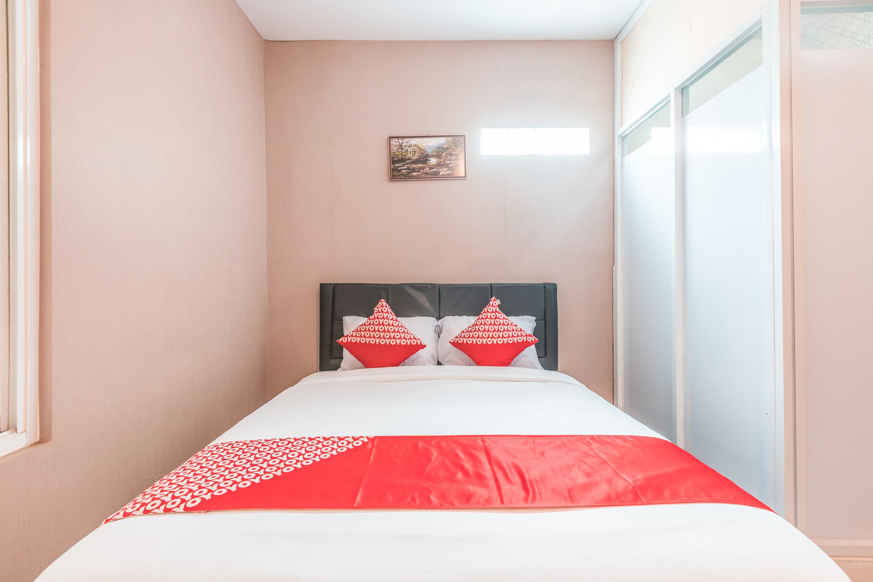 J&B Rooms Pramuka Jakarta Mitra Reddoorz Ngoại thất bức ảnh