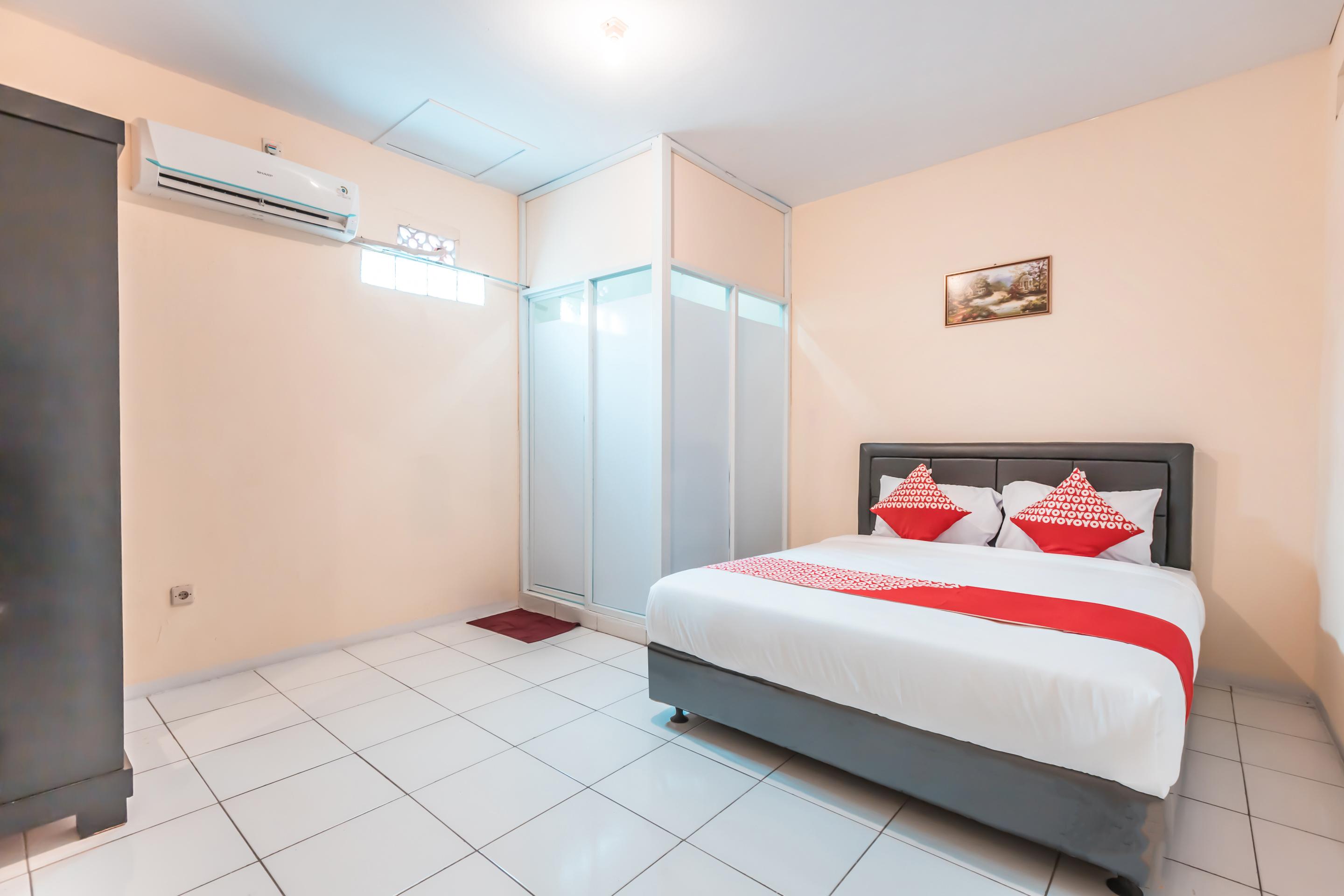 J&B Rooms Pramuka Jakarta Mitra Reddoorz Ngoại thất bức ảnh